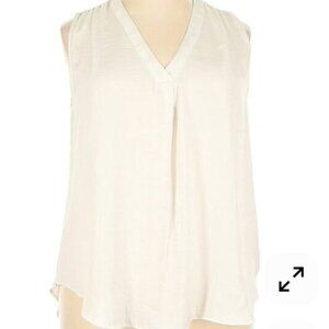 H&M White V-neck Satin Top size Small
